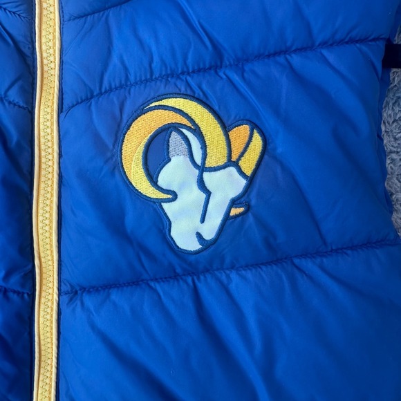 Los Angeles Rams Puffer Vest Women Medium Blue Yellow Zip Up NFL Team Apparel - Picture 2 of 9